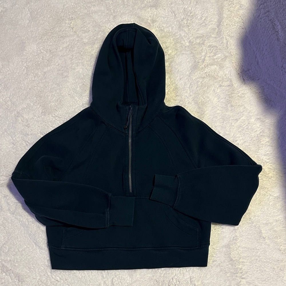 Scuba Oversized 1/2 Zip Hoodie
Submarine XS/S
